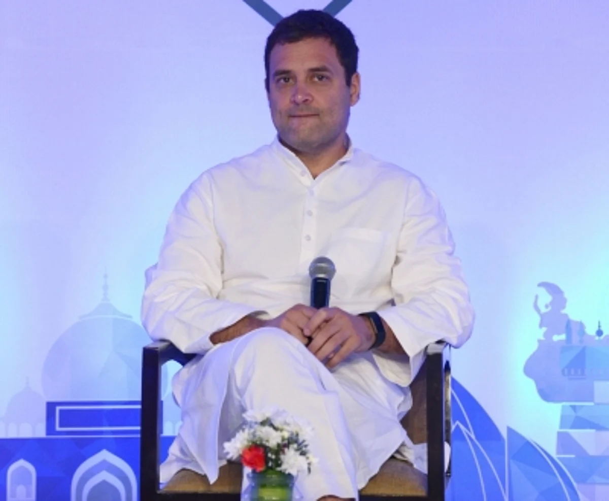 वायनाड में शीशम के पेड़ काटने पर राहुल से चुप्पी तोड़ने की मांग