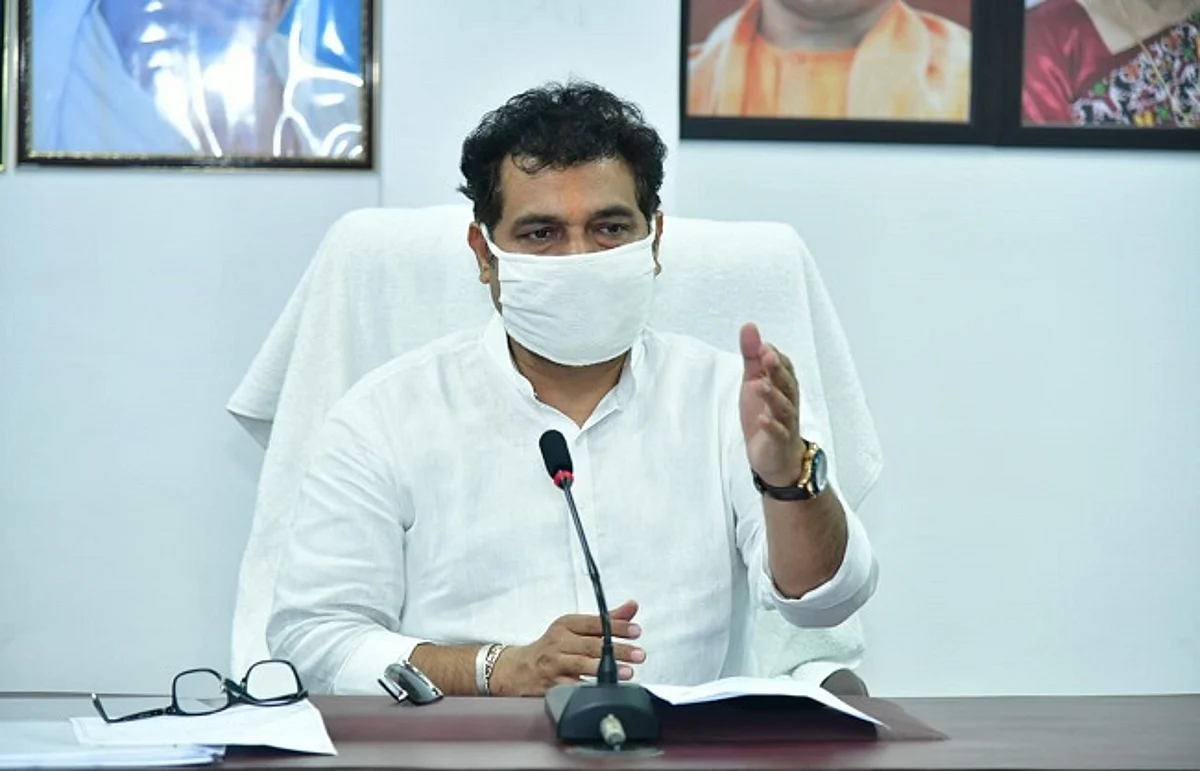 ट्रांफार्मरों के फूंकने व कटौती की शिकायतों से ऊर्जा मंत्री नाराज, कमियों को तत्काल दूर करने के दिए निर्देश