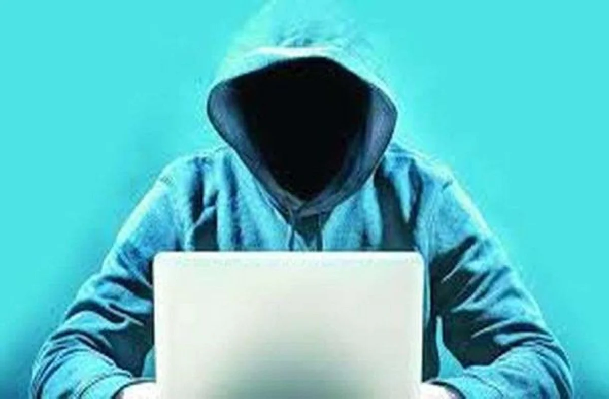रायपुर : ओटीपी नंबर पूछकर बैंककर्मी के खाते से उड़ाए लाखों रुपये, अपराध दर्ज