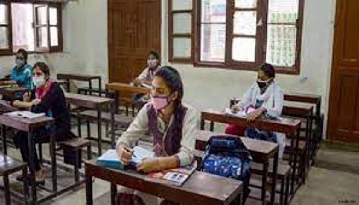 गुजरात : कक्षा 10 के अंकपत्र तैयार करने की जिम्मेदारी स्कूलों को मिली