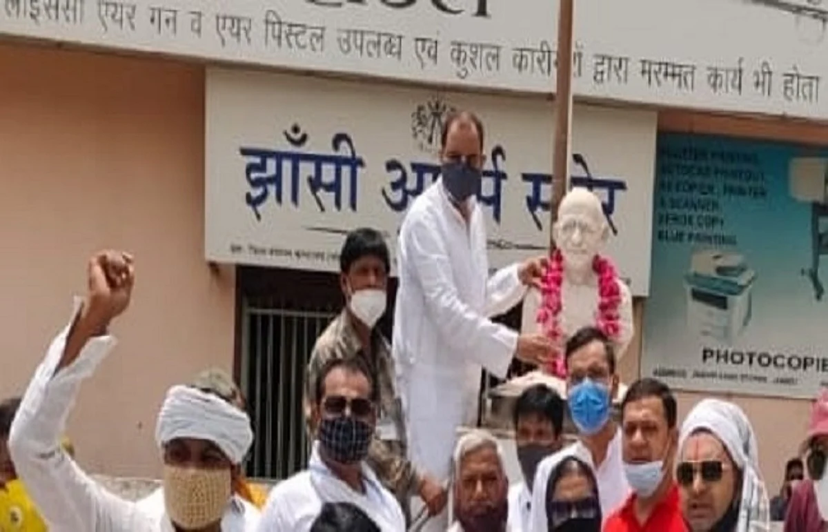 महात्मा गांधी को याद कर कांग्रेसियों ने मनाया फादर्स डे
