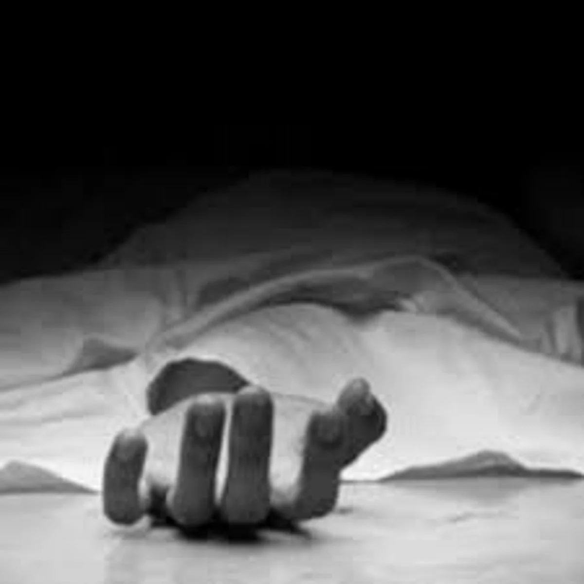 हाईटेंशन लाइन का तार टूटने से चपेट में आकर ग्रामीण की मौत