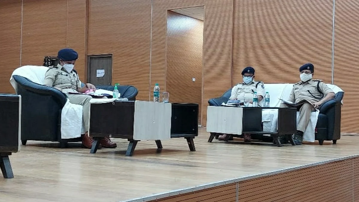 एसपी ने अपराध संगोष्ठी में अपराधियों के बेलर पर नजर रखने का दिया निर्देश