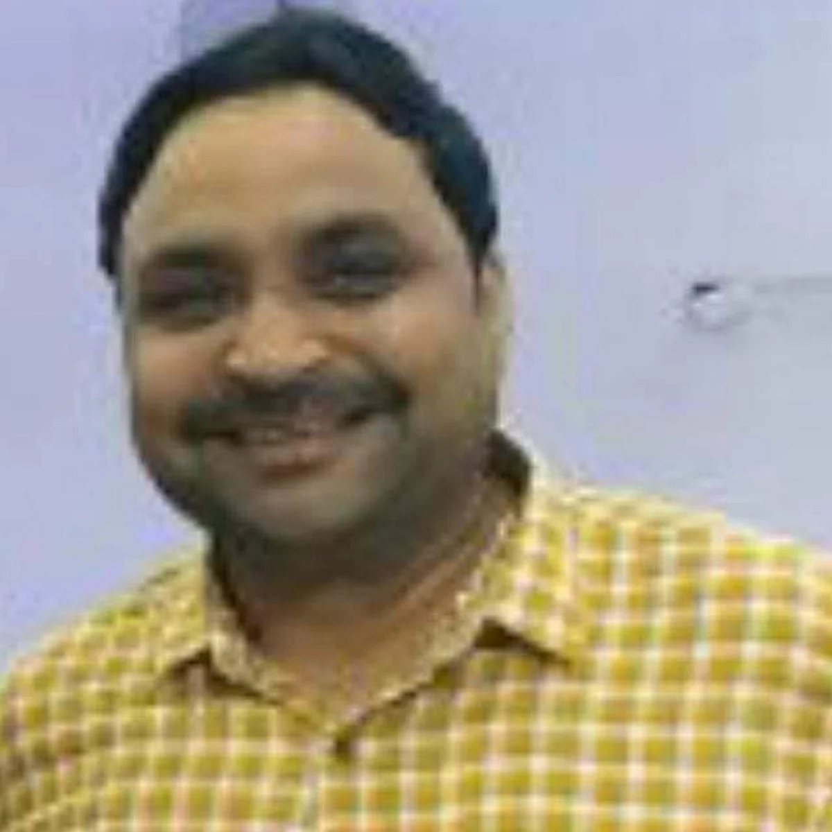शाहजहांपुर : युवक ने पत्नी और दो बच्चों संग लगाई फांसी
