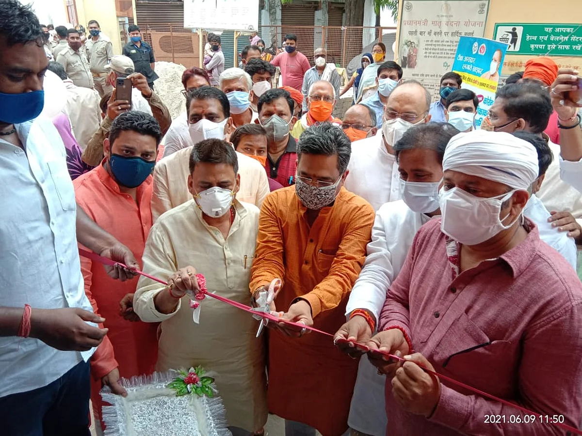 भाजपा प्रदेश संगठन महामंत्री ने विशेष टीकाकरण सेवा बूथ का किया उद्घाटन