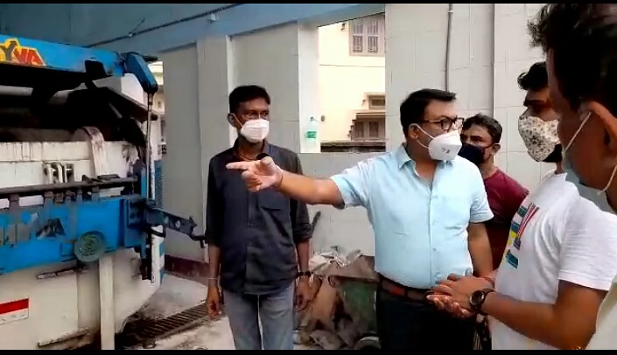 नगर निगम के प्रशासक बोर्ड के सदस्य रंजन ने रेगुलेटेड मार्केट का किया निरीक्षण