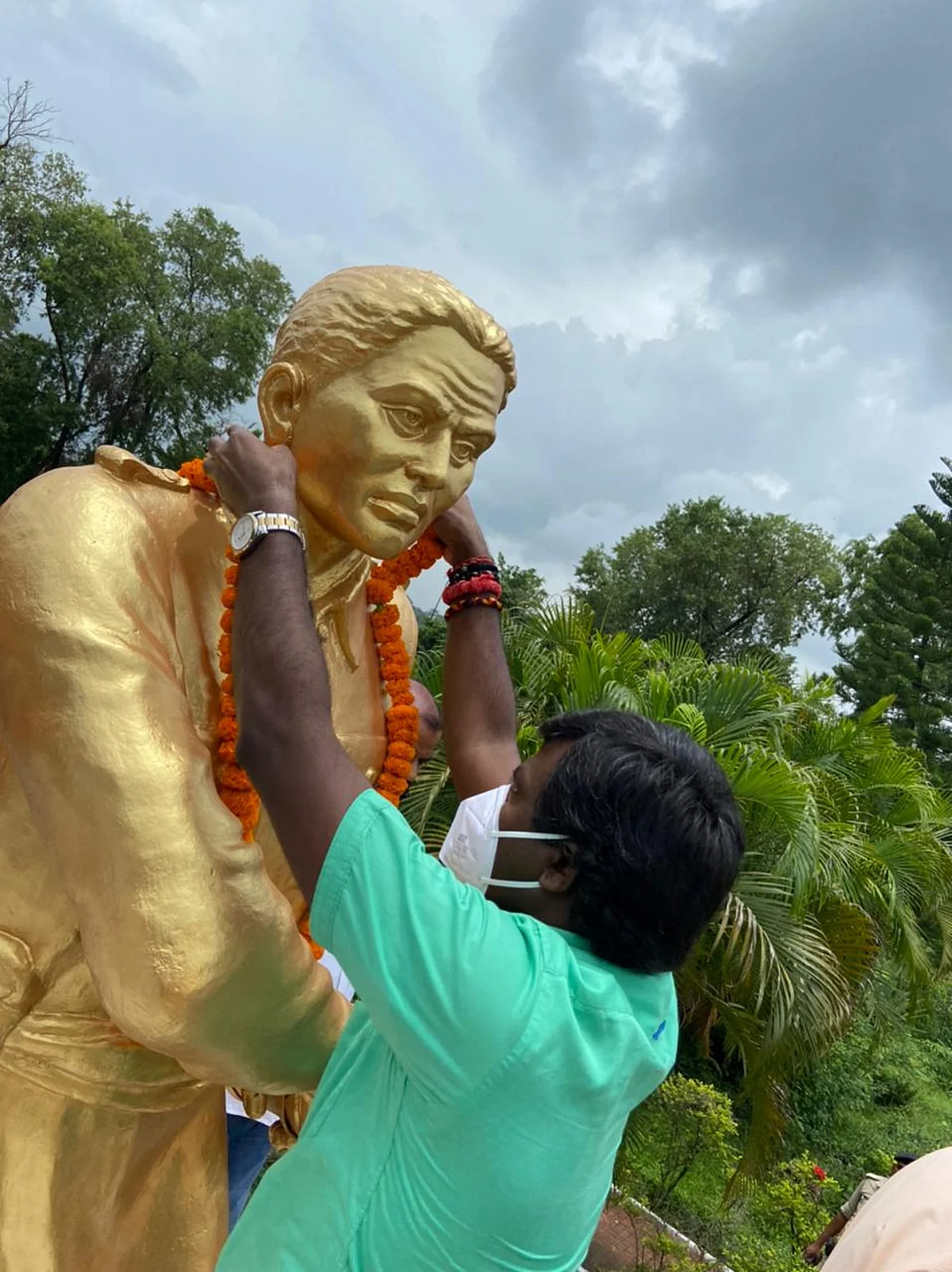 वीर शहीदों को दी गई श्रद्धाजंलि