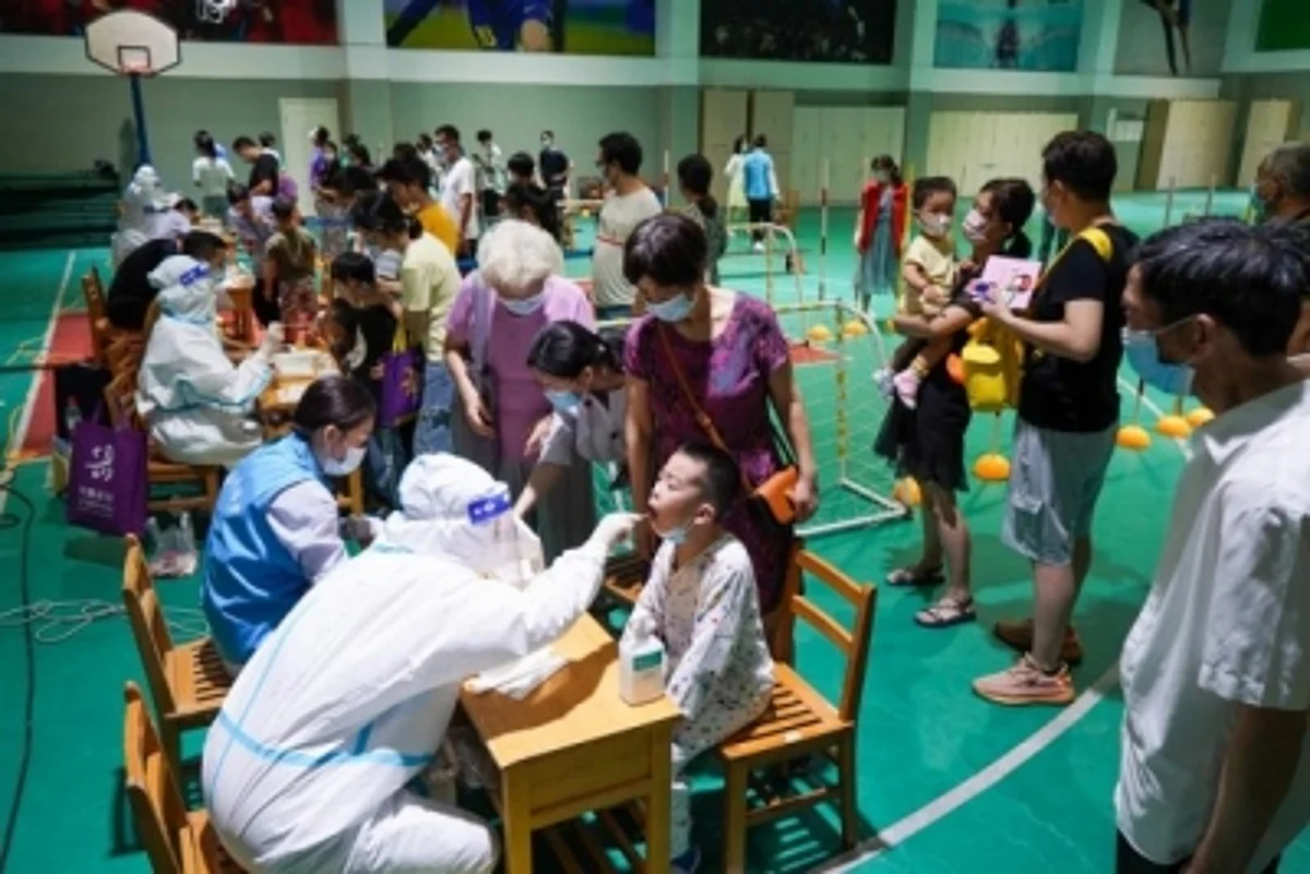 चीन में 13 नए स्थानीय रूप से प्रसारित कोविड मामले