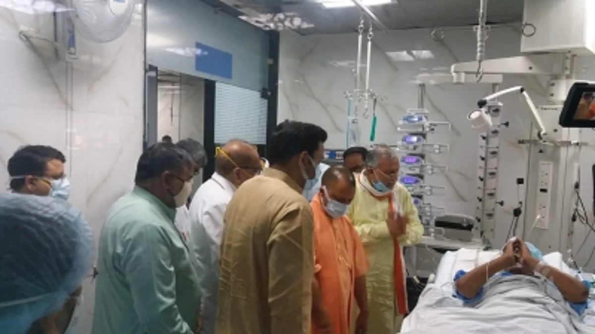 कल्याण सिंह की हालत बिगड़ी, योगी मिलने पहुंचे