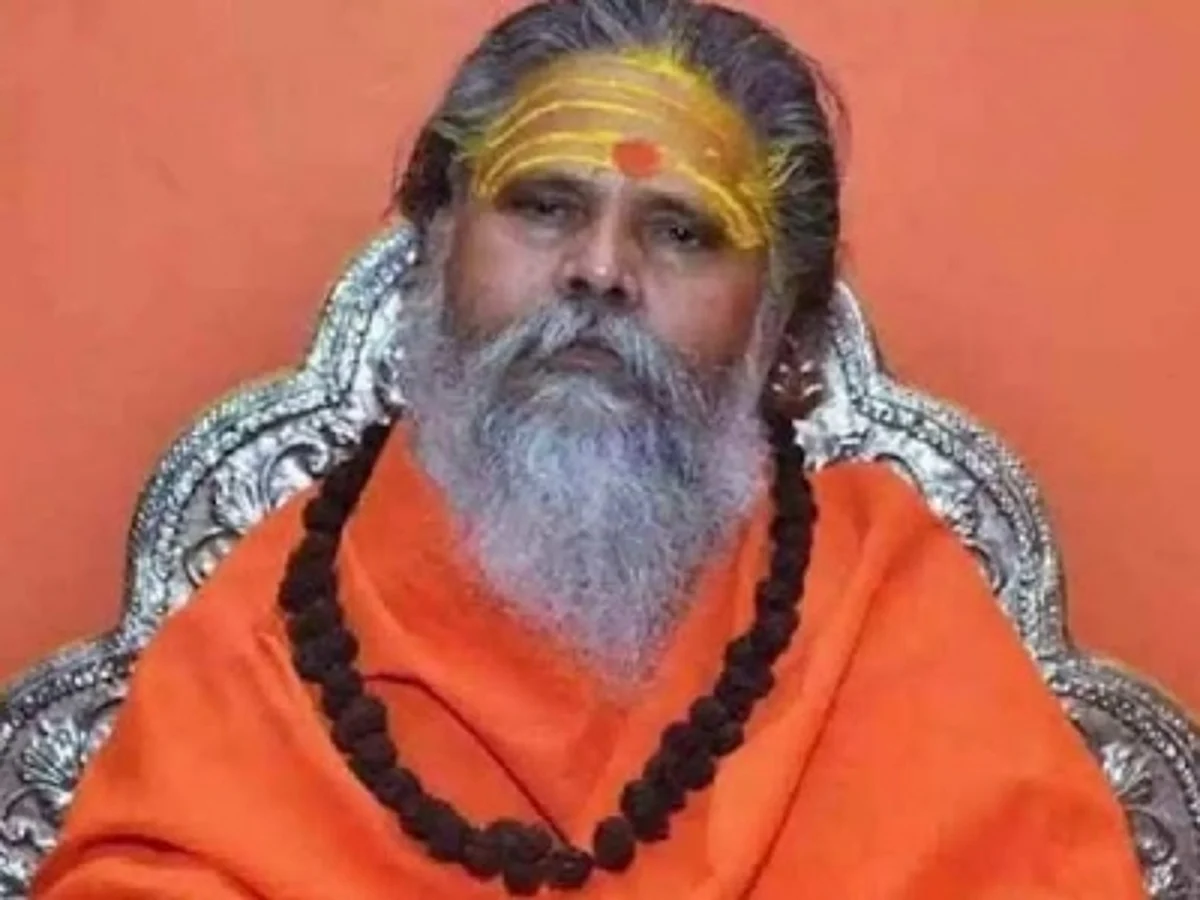 अखाड़ा परिषद के अध्यक्ष नरेंद्र गिरी की संदिग्ध हालात में मौत
