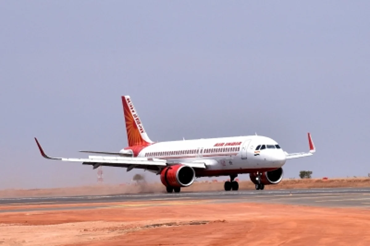 एयर इंडिया के लिए बोलीदाताओं में टाटा भी शामिल