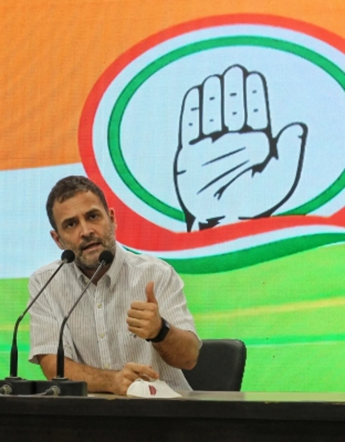 छात्रों की परेशानी पर सरकार ध्यान नहीं दे रही, नीट परीक्षा स्थगित करें : राहुल