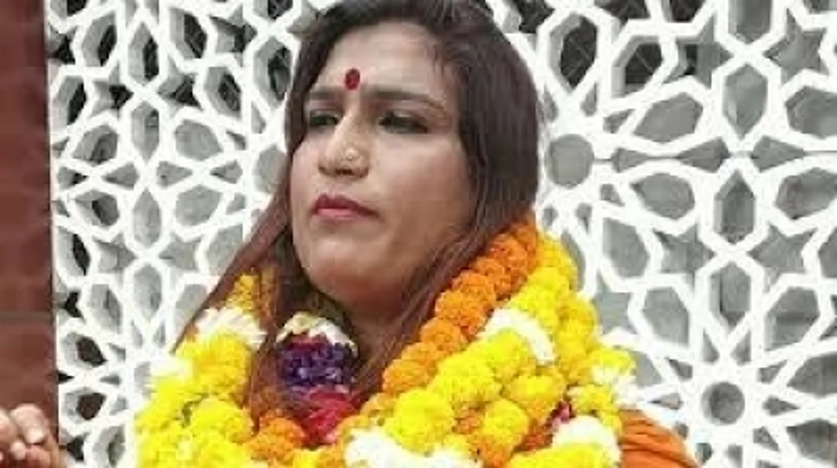 योगी ने सोनम किन्नर को यूपी ट्रांसजेंडर वेलफेयर बोर्ड का प्रमुख नियुक्त किया