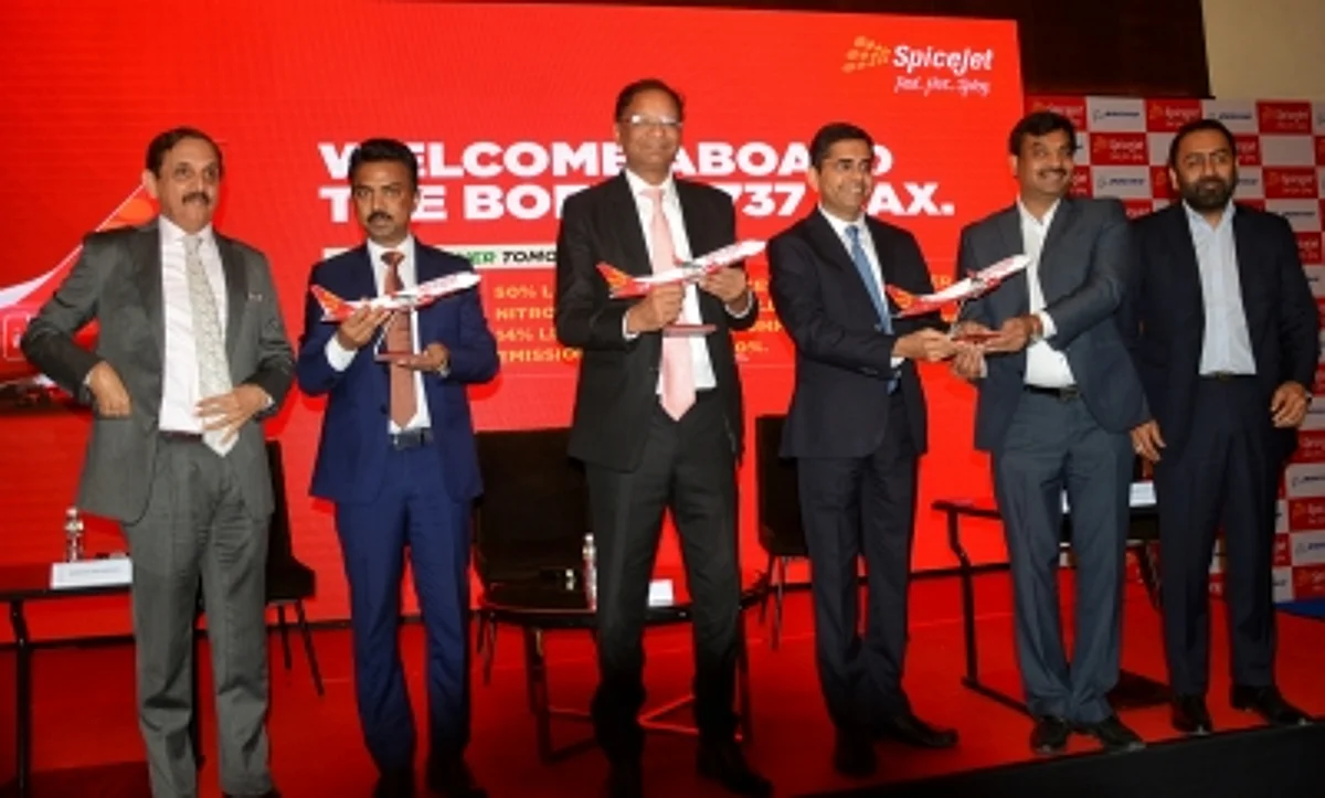 स्पाइसजेट एयरलाइन ने बोइंग 737 मैक्स विमान पर उड़ान सेवाएं फिर से शुरू की