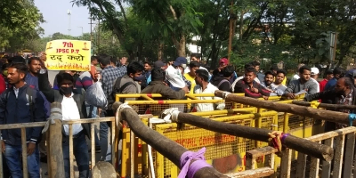झारखंड: जेपीएससी सिविल सेवा का पीटी रद्द करने की मांग, प्रदर्शनकारी अभ्यर्थियों पर लाठी चार्ज