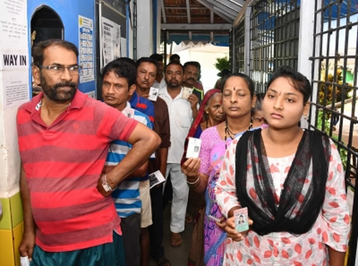चुनावी राज्यों में 37 प्रतिशत लोग विपक्ष के नेता से बिल्कुल संतुष्ट नहीं : सर्वे