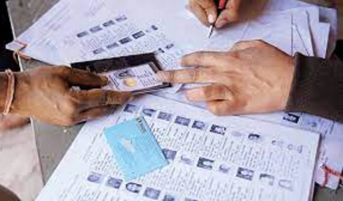 चुनाव आयोग ने मेरठ मंडल में नियुक्त किये दो रोल प्रेक्षक