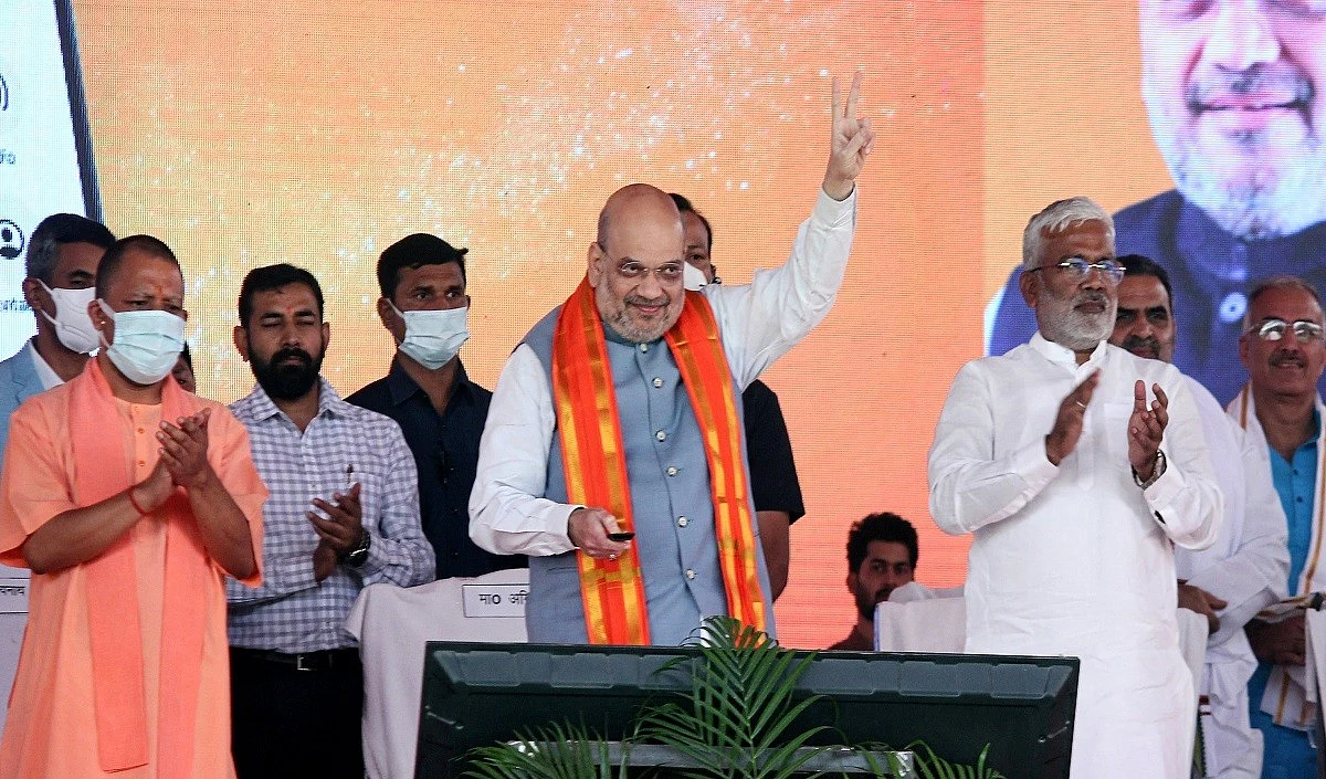 वाराणसी से शाह बनाएंगे यूपी का चक्रव्यूह, अखिलेश के गढ़ से पूर्वांचल की नब्ज टटोलेंगे