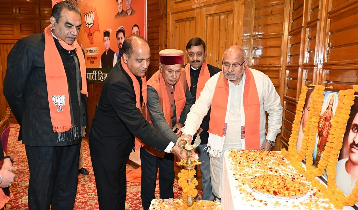हमारा कार्यकर्ता संघर्षशील, संस्कारित एवं मोटिवेटेड है :भाजपा प्रभारी अविनाश राय खन्ना