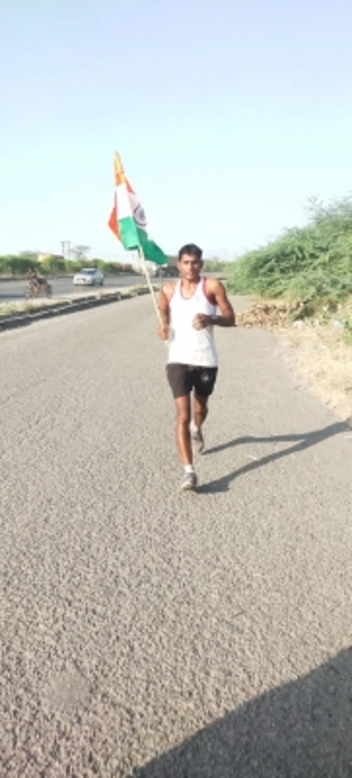भारतीय सेना में भर्ती की मांग को लेकर सीकर से दिल्ली तक लगाई दौड़, 50 घंटे में 350 किलोमीटर का सफर किया तय