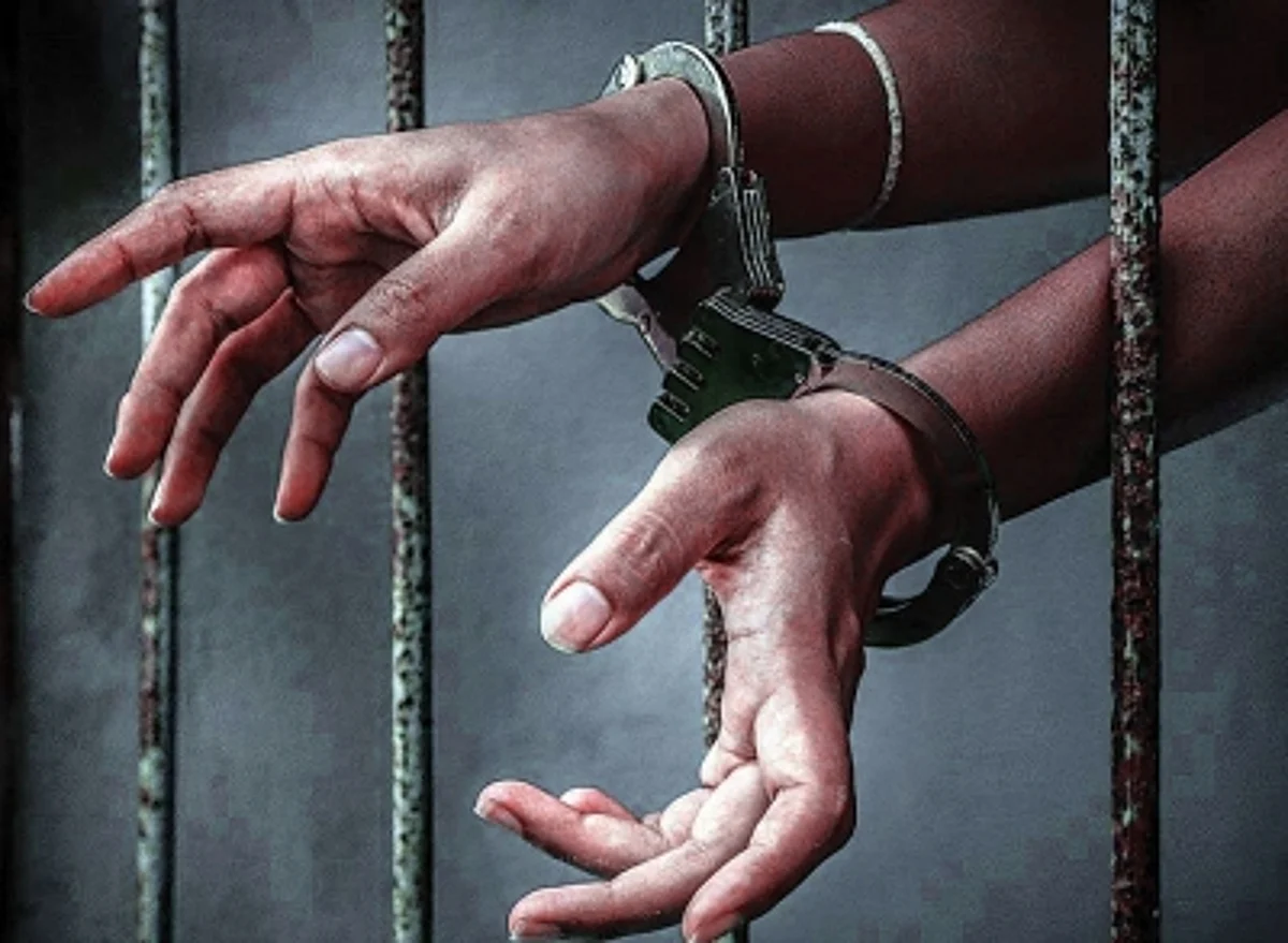 पैसा दोगुना करने के बहाने लोगों को ठगने के आरोप में एमबीए ग्रेजुएट गिरफ्तार