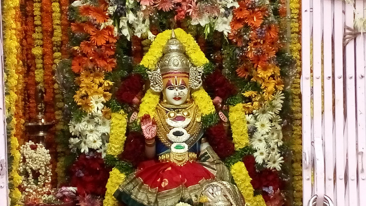 श्री विन्ध्येश्वरी चालीसा - Shri Vindhyeshvari Chalisa in Hindi