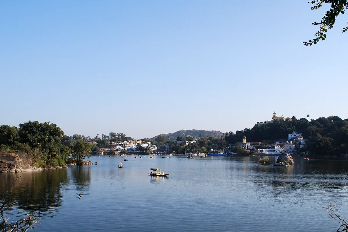 नक्की झील - Nakki Lake in Hindi