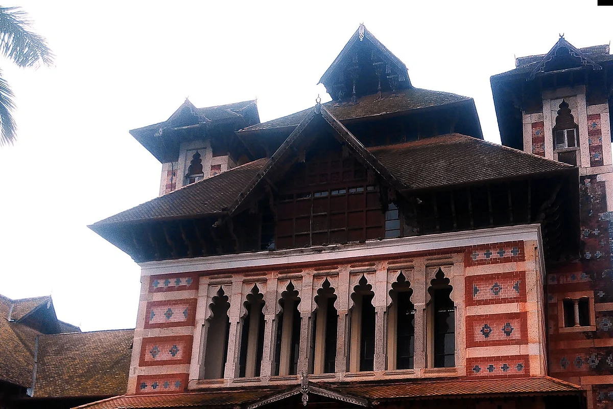 नेपियर संग्रहालय के बारे में जानकारी - Napier Museum Thiruvananthapuram in Hindi