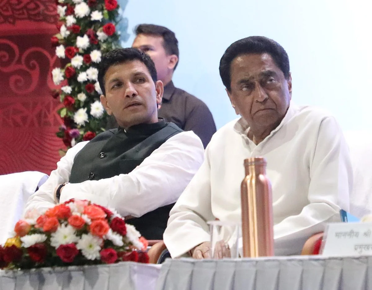 मध्य प्रदेश सरकार ने दिया असिस्टेंट प्रोफेसर को तोहफा