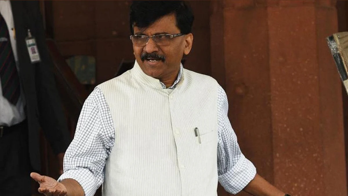 संजय राउत का विधयकों पर हमला