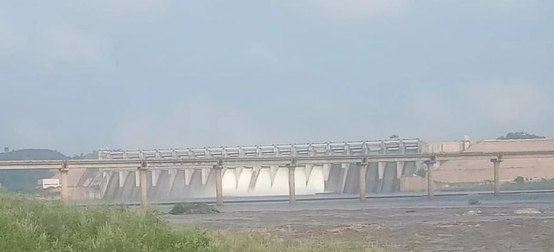 मुनादी के बाद बाणसागर डैम के 6 गेट खुले