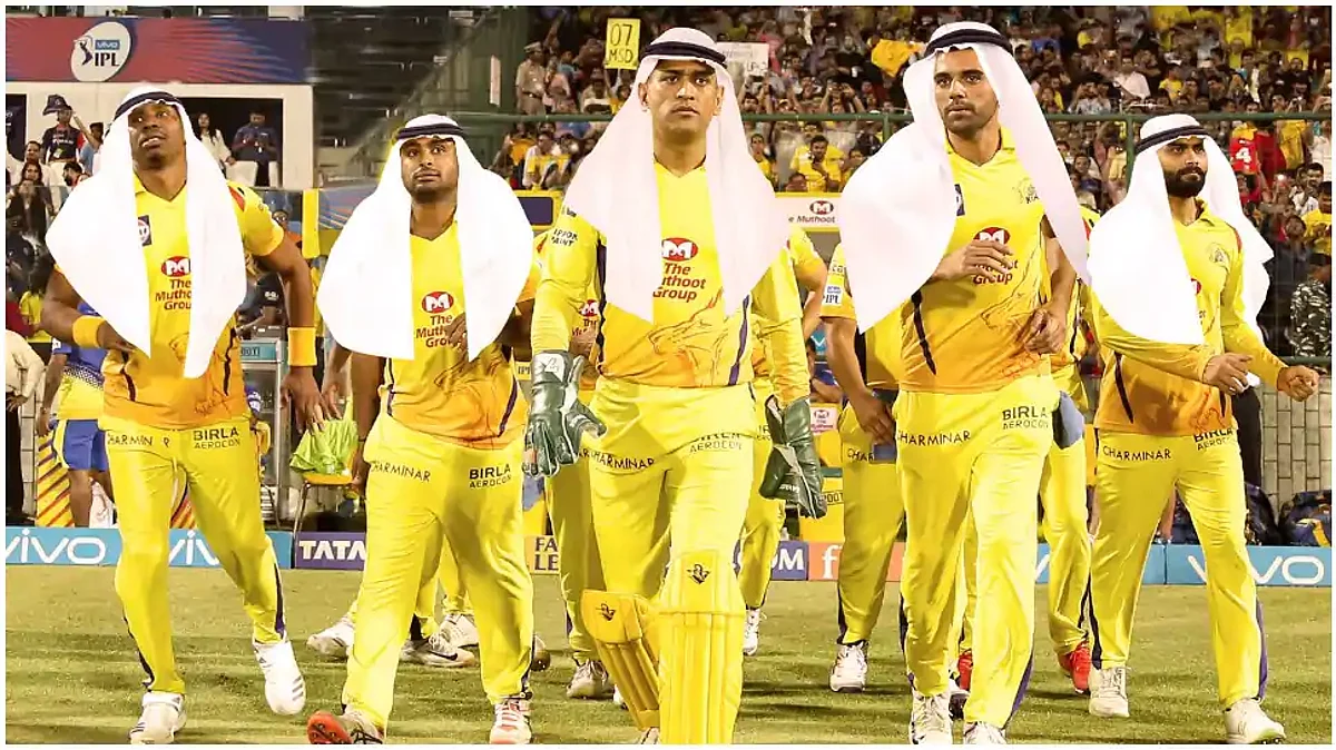 IPL 2020:चेन्नई सुपर किंग्स को तगड़ा झटका, सुरेश रैना लौटे भारत