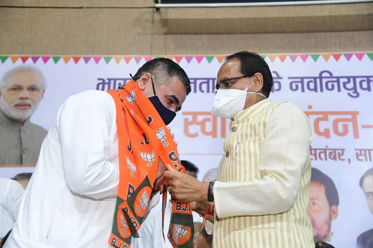 ग्वालियर : कांग्रेस को झटका, अशोक शर्मा ने कांग्रेस छोड़ भाजपा का दामन थामा