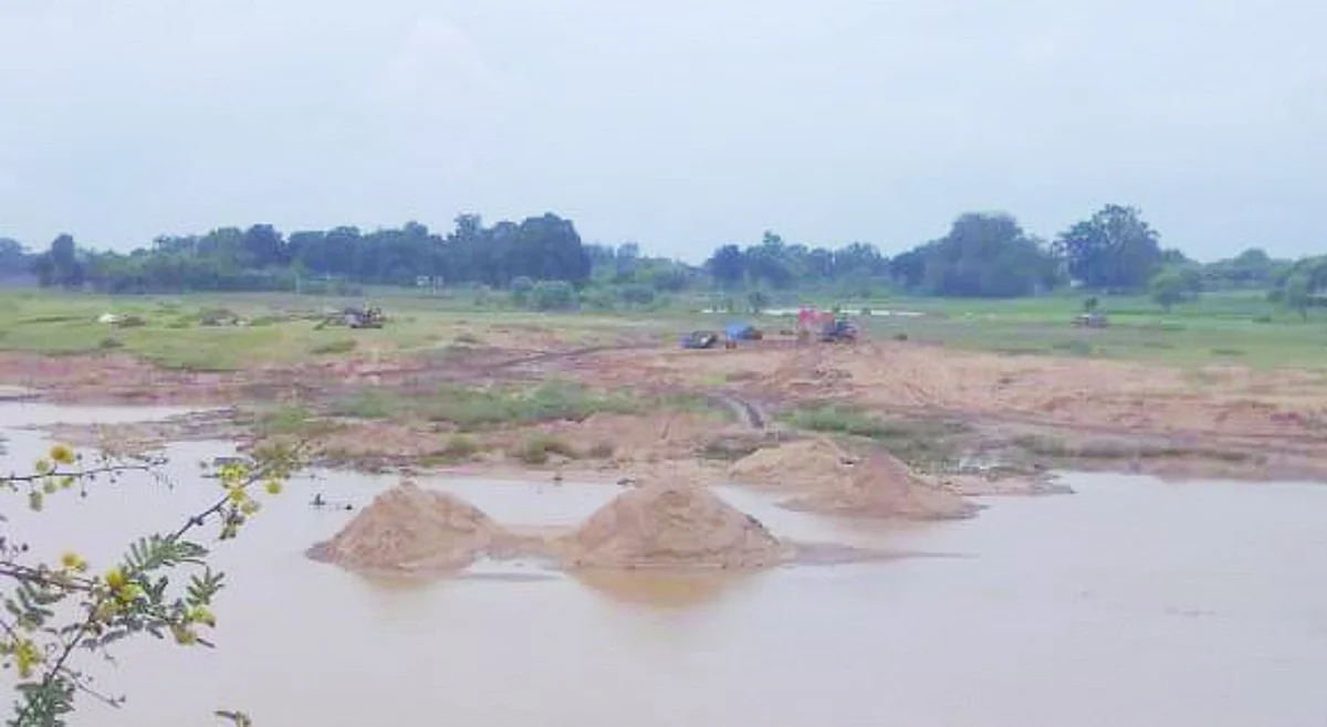 नागदा जं. : चंबल नदी के कैचमेंट एरिया पर रेतमाफियाओं की काली नजर