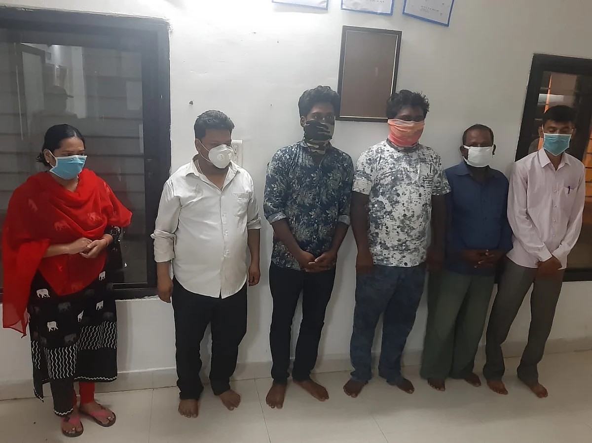 शहडोल : भोले-भाले लोगों को बैंक लोन कराकर ठगे 20 करोड़