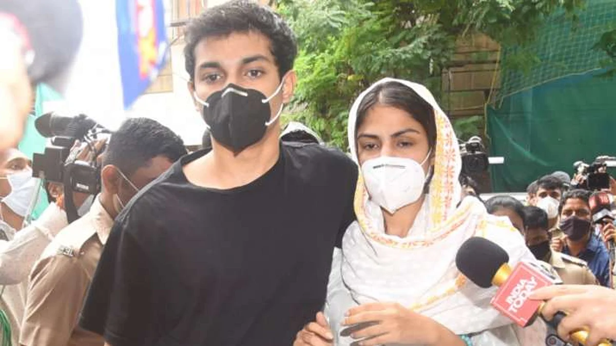 बारिश के कारण रिया-शौविक की जमानत पर सुनवाई टली, जानें कब होगी सुनवाई