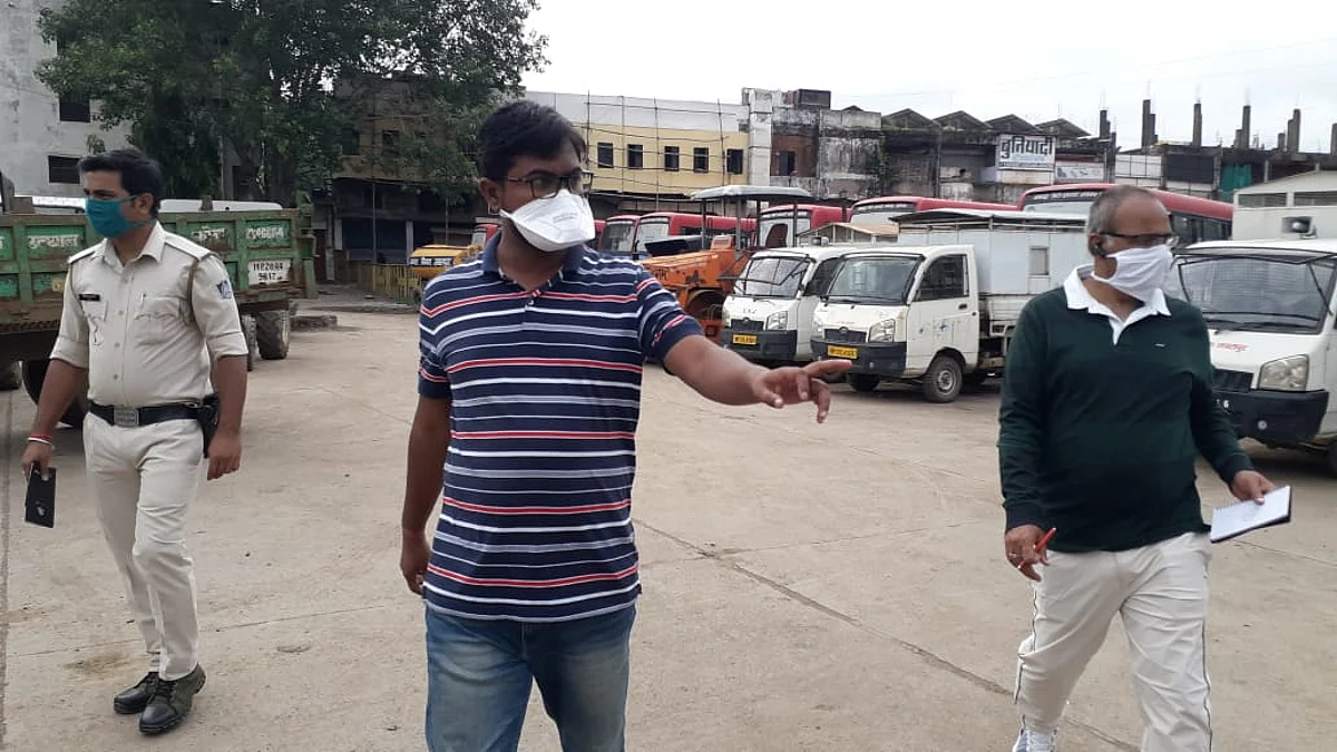 जागरूकता एवं सतर्कता से ही टूटेगी कोरोना संक्रमण की चैन: आयुक्त