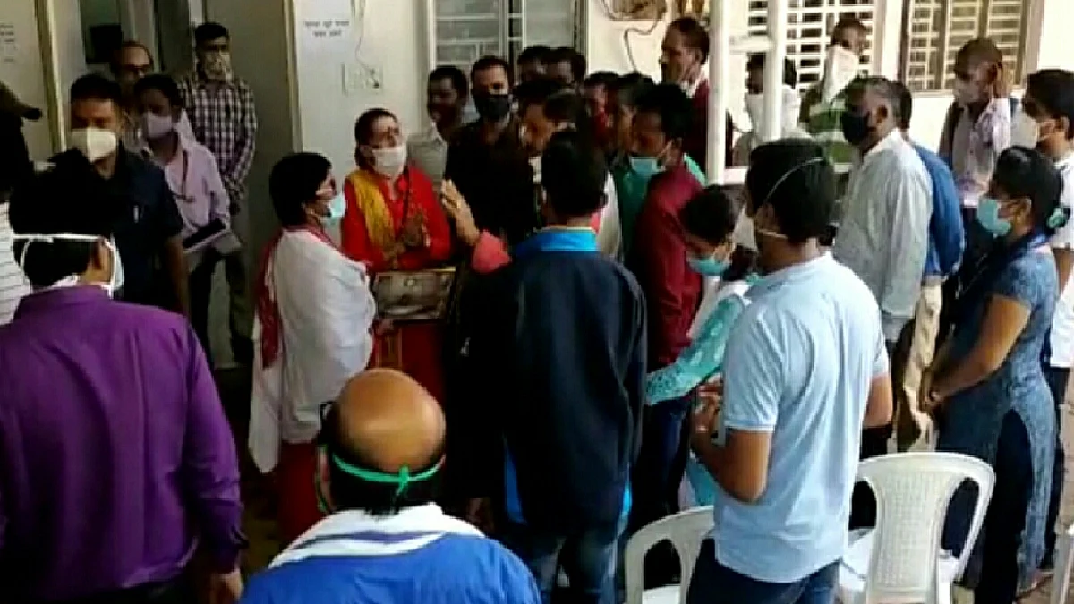 अतिथि विद्वानों पर भड़के मंत्री मोहन, बोले- क्या मैं भी अब आत्महत्या कर लूं