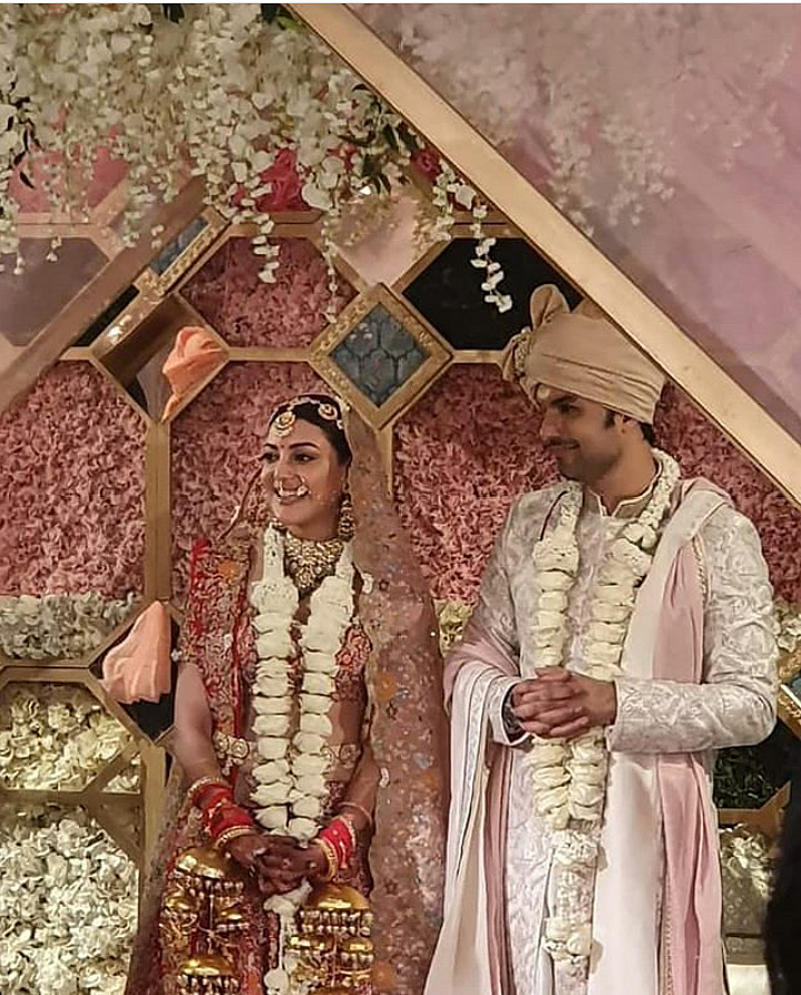 शादी के बंधन में बंधीं काजल अग्रवाल, देखें खूबसूरत तस्वीरें