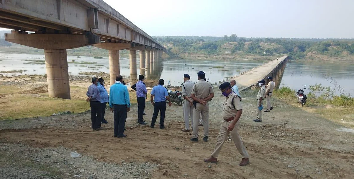 सीधी : कलेक्टर एवं पुलिस अधीक्षक ने किया मूर्ति विसर्जन स्थलों का निरीक्षण