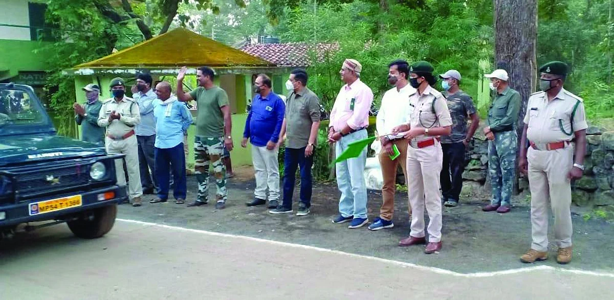 उमरिया : बाघों के दीदार के लिए खुले बांधवगढ़ के गेट