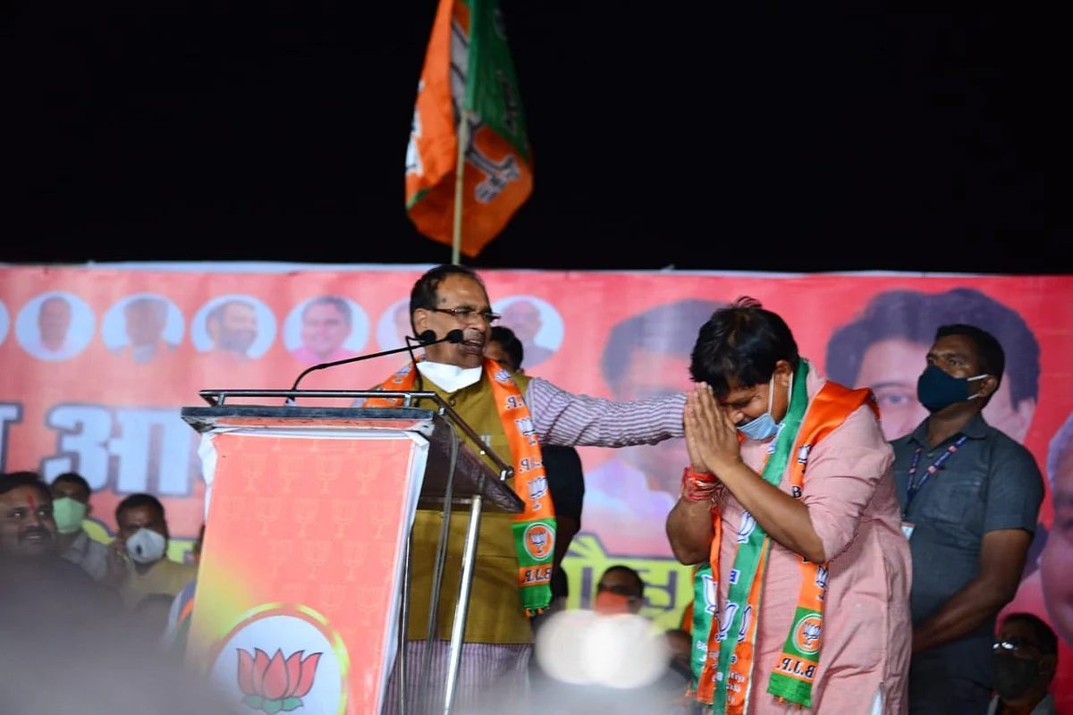 प्रद्युम्न का सिर तो सदा जनता के चरणों में झुका रहता है: शिवराज