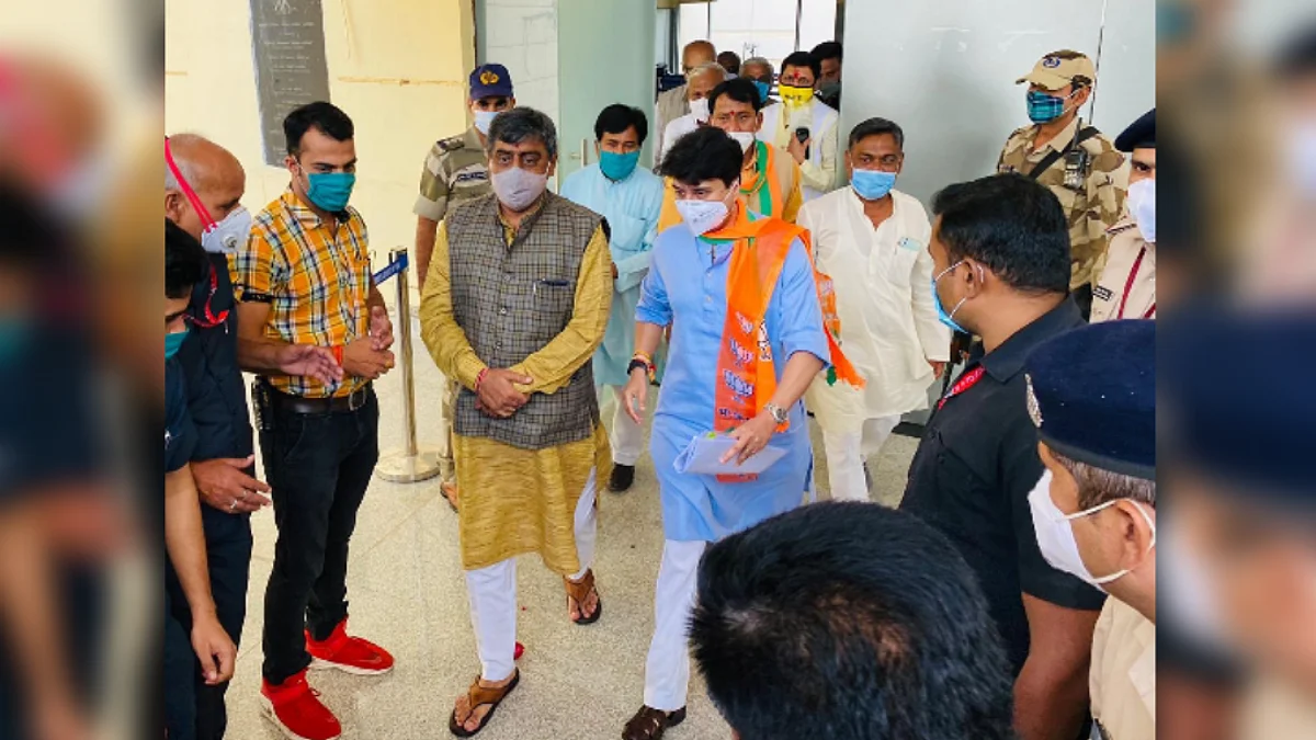 सिंधिया ने कमलनाथ पर बोला जमकर हमला, कहा - गद्दारी की है प्रदेश के साथ
