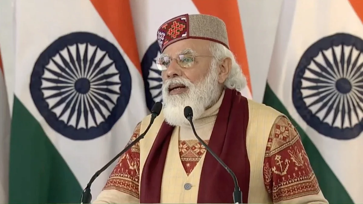 हिमाचल में PM मोदी के पहनावे ने किया ध्यान आकर्षित- भाषण की खास बातें