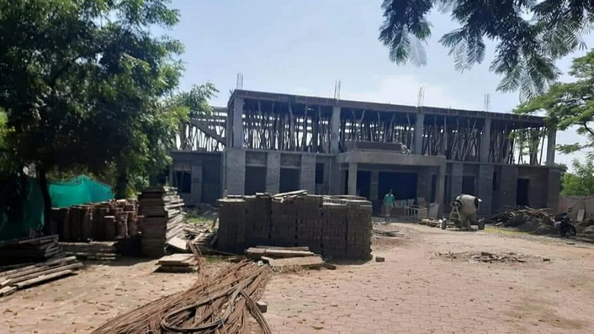 कलेक्टर के निर्देश पर भोरी गांव में शासकीय भूमि को अतिक्रमण से कराया मुक्त