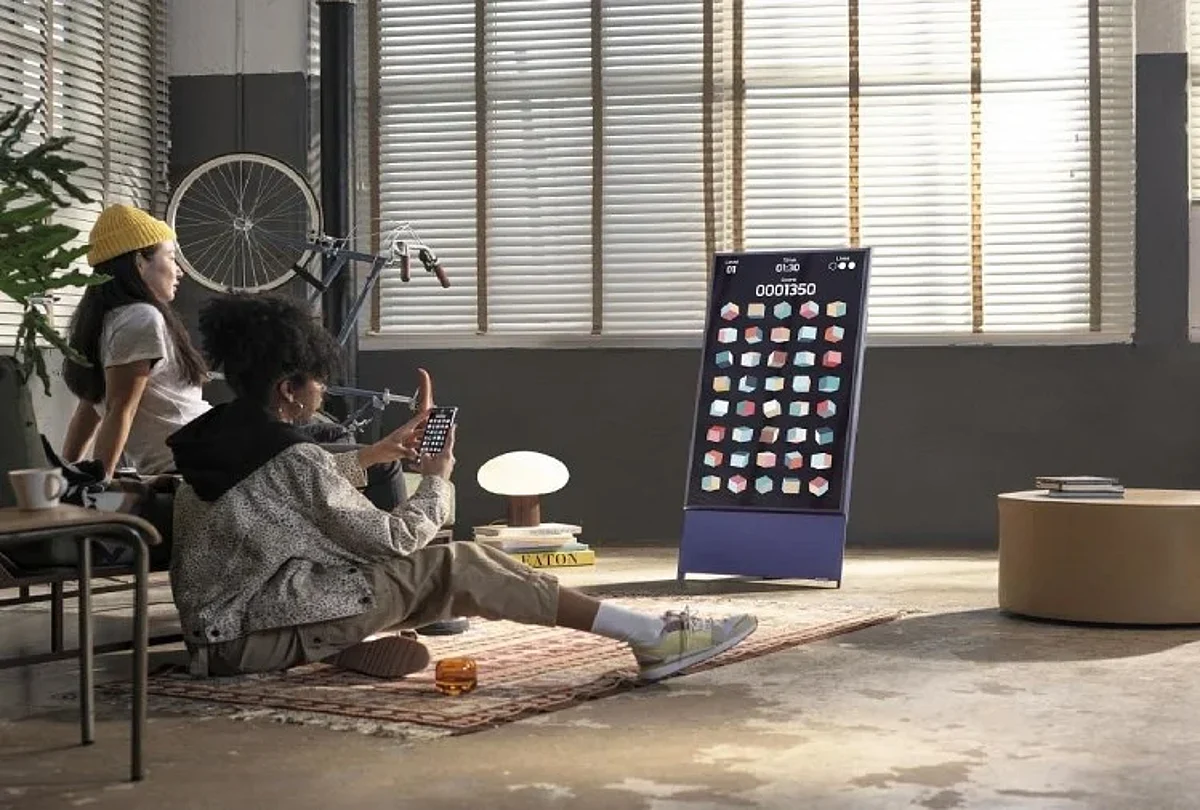 Samsung ने भारत में लांच किया 4k qled रोटेटिंग टीवी 'Sero'