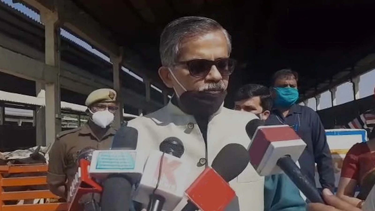 कोरोना बचाव के लिए UP सरकार का फैसला-दिल्ली से आने वालों का होगा टेस्ट