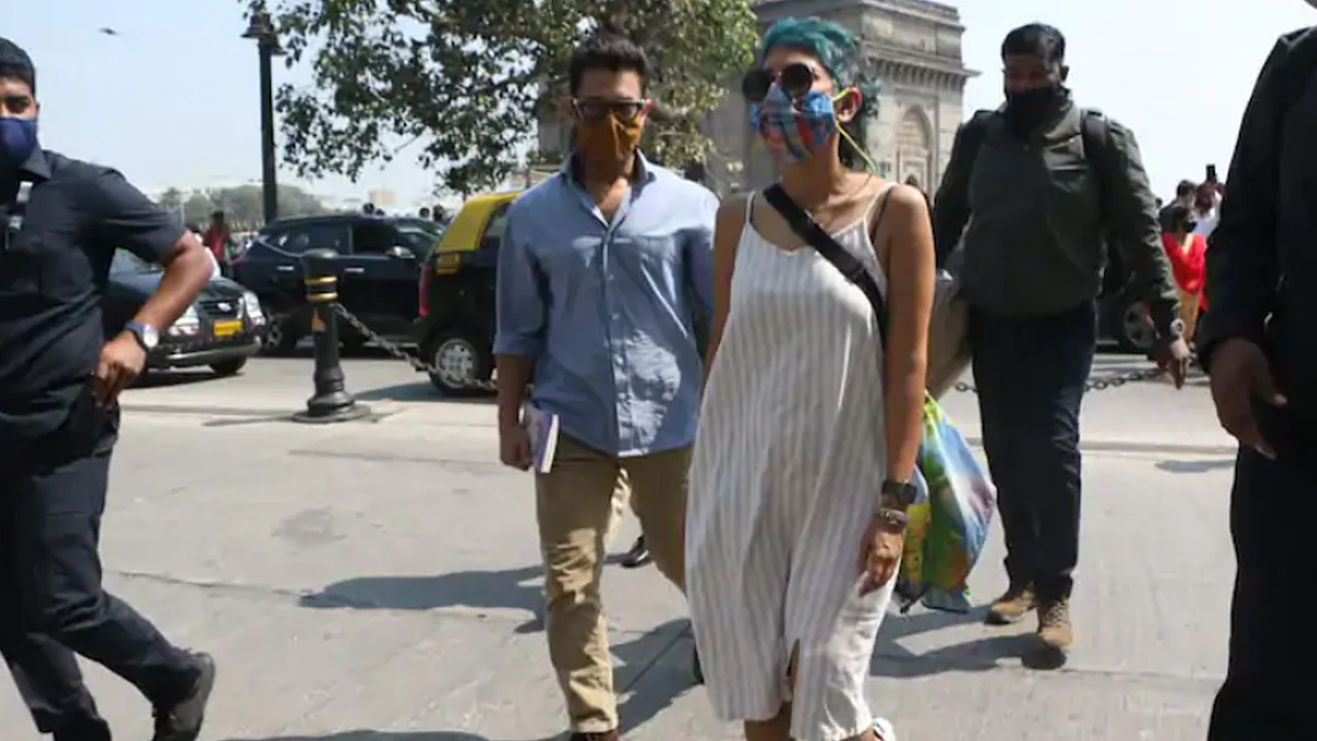शूटिंग से वक्त निकालकर फैमिली संग गेटवे ऑफ इंडिया पहुंचे आमिर खान