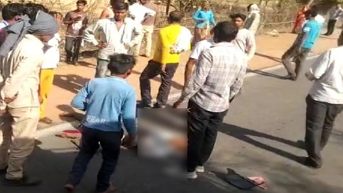 टीकमगढ़-जतारा मार्ग पर हुआ हादसा