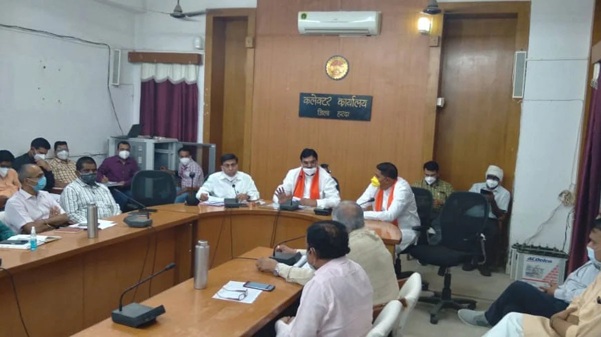 मंत्री पटेल ने कोरोना उपचार के लिए सभी शासकीय अस्पतालों को दिए ये निर्देश